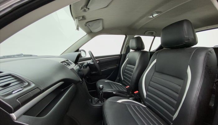 2013 Maruti Swift VXI, Petrol, Manual, 1,13,208 km, Right Side Front Door Cabin
