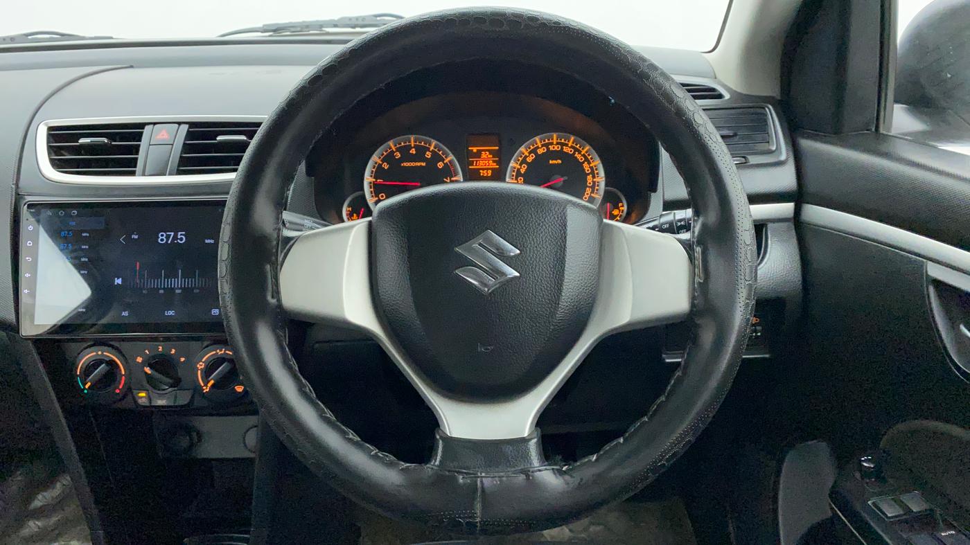 2013 Maruti Swift VXI, Petrol, Manual, 1,13,208 km, Steering Wheel Close Up