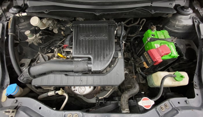 2013 Maruti Swift VXI, Petrol, Manual, 1,13,208 km, Open Bonet