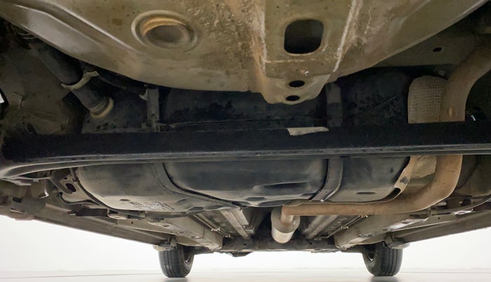 2013 Maruti Swift VXI, Petrol, Manual, 1,13,208 km, Rear Underbody