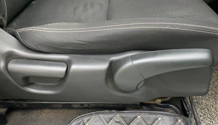 2017 Honda WR-V 1.2L I-VTEC VX MT, Petrol, Manual, 77,139 km, Driver Side Adjustment Panel