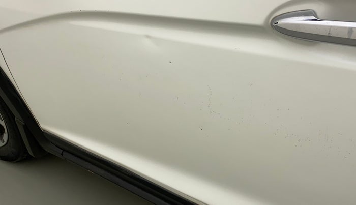 2017 Honda WR-V 1.2L I-VTEC VX MT, Petrol, Manual, 77,139 km, Front passenger door - Slightly dented