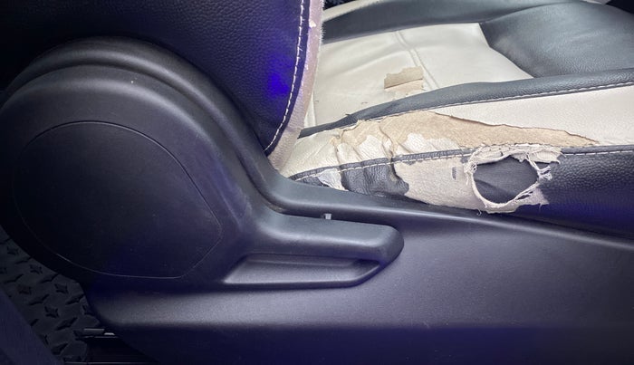 2021 Tata NEXON XM SUNROOF 1.5 RTQ, Diesel, Manual, 29,878 km, Driver Side Adjustment Panel