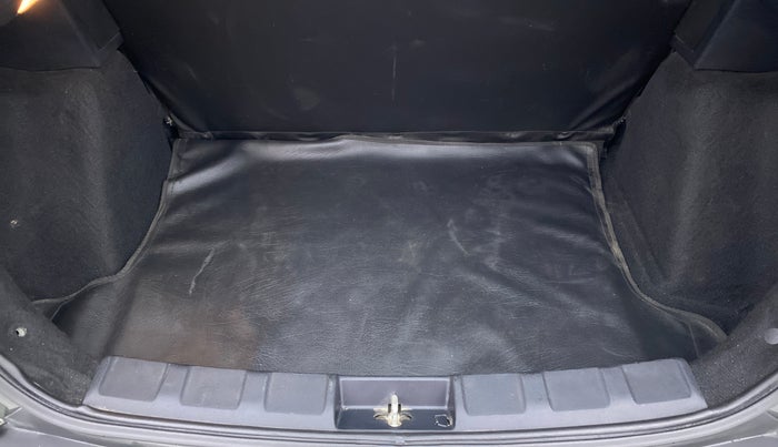 2021 Tata NEXON XM SUNROOF 1.5 RTQ, Diesel, Manual, 29,878 km, Boot Inside