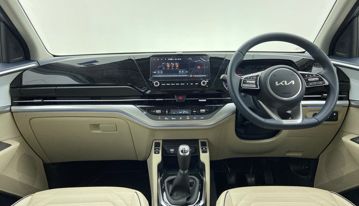2022 KIA CARENS LUXURY 1.4G MT 7STR, Petrol, Manual, 1,925 km, Dashboard