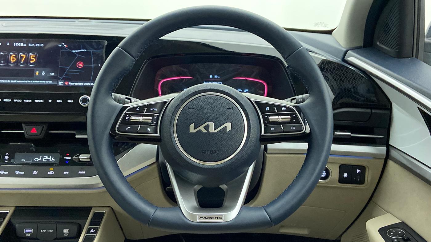 2022 KIA CARENS LUXURY 1.4G MT 7STR, Petrol, Manual, 1,925 km, Steering Wheel Close Up