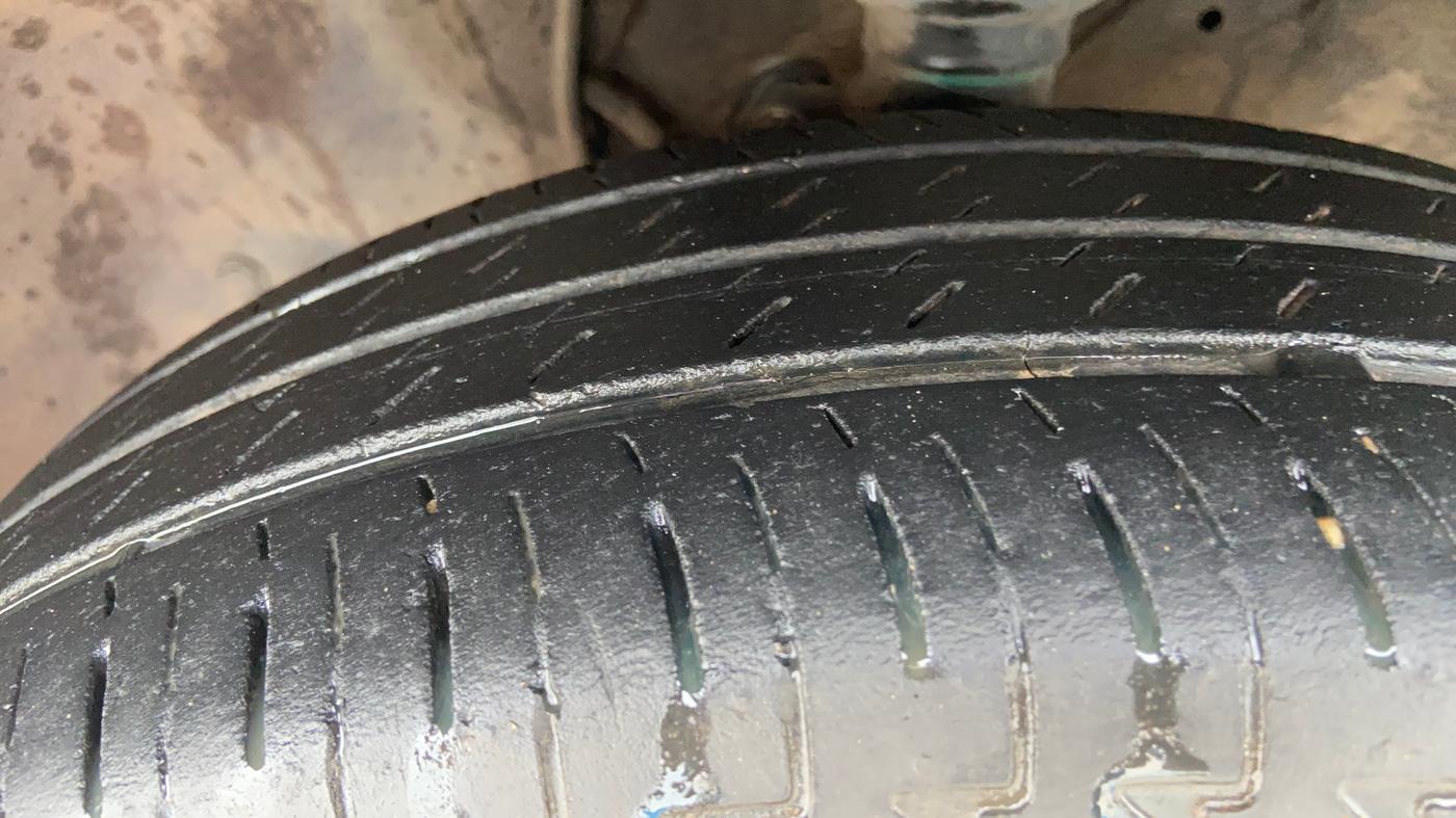 2023 Maruti IGNIS ZETA 1.2, Petrol, Manual, 77,699 km, Left Front Tyre Tread