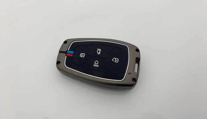 2022 Tata NEXON XZ PLUS PETROL, Petrol, Manual, 20,545 km, Key Close Up