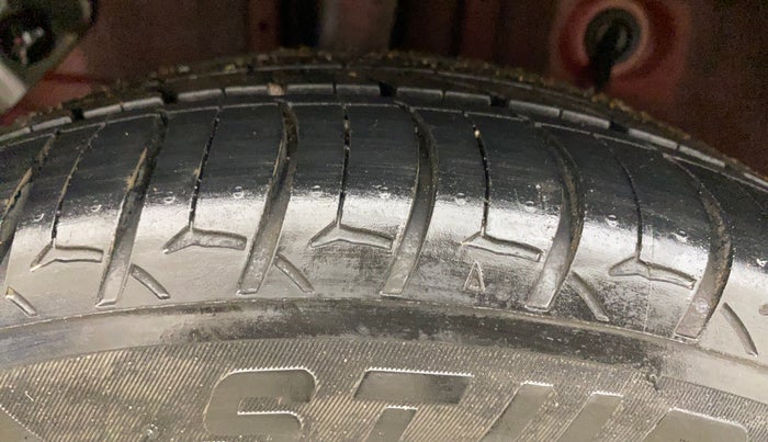 2017 Hyundai Elite i20 ASTA 1.2, Petrol, Manual, 64,410 km, Right Rear Tyre Tread