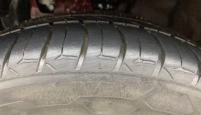 2017 Hyundai Elite i20 ASTA 1.2, Petrol, Manual, 64,410 km, Left Front Tyre Tread