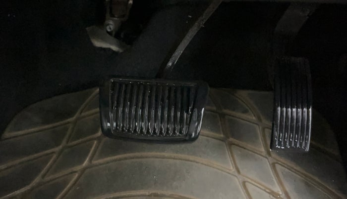 2016 Hyundai Xcent S AT 1.2, Petrol, Automatic, 42,285 km, Pedals