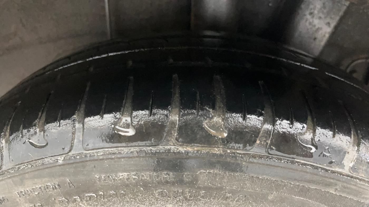 2016 Hyundai Xcent S AT 1.2, Petrol, Automatic, 42,314 km, Left Rear Tyre Tread