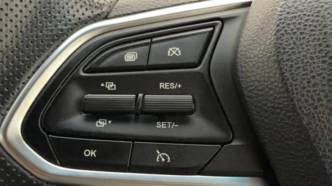 2023 MG HECTOR PLUS SHARP PRO 1.5 PETROL TURBO CVT 7 STR, Petrol, Automatic, 41,683 km, Adaptive Cruise Control