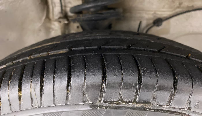 2019 Maruti Alto VXI, Petrol, Manual, 76,685 km, Right Front Tyre Tread