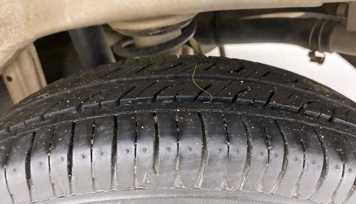 2019 Maruti Alto VXI, Petrol, Manual, 76,685 km, Left Rear Tyre Tread