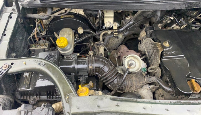 2017 Mahindra TUV300 T8, Diesel, Manual, 73,316 km, Engine View - Right