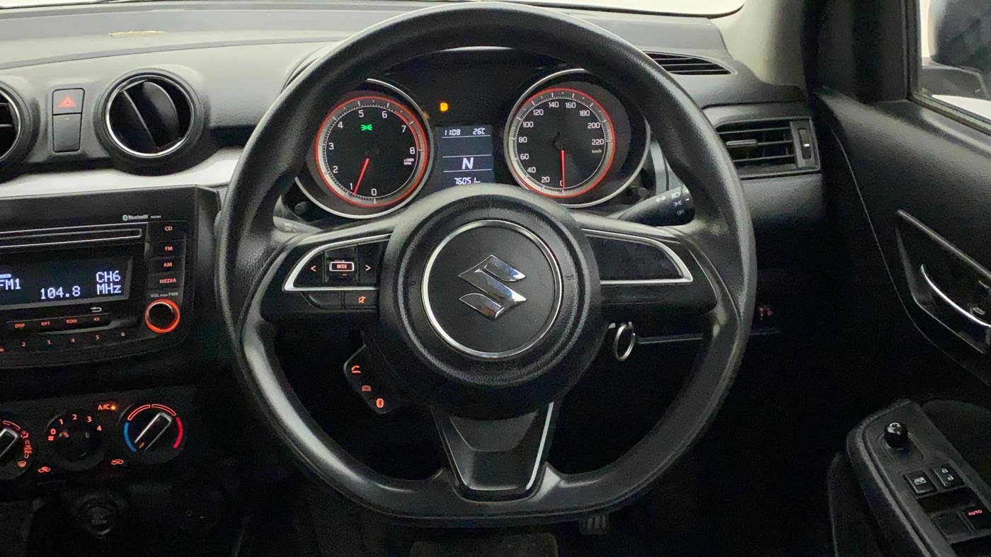 2018 Maruti Swift VXI AMT, Petrol, Automatic, 76,120 km, Steering Wheel Close Up