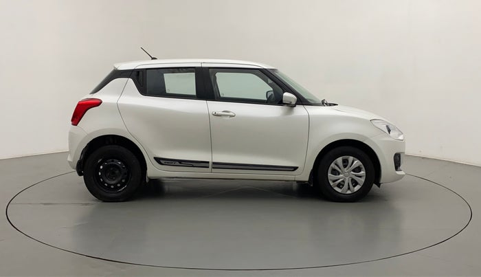 2018 Maruti Swift VXI AMT, Petrol, Automatic, 76,120 km, Right Side