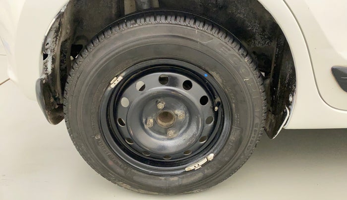 2018 Maruti Swift VXI AMT, Petrol, Automatic, 76,120 km, Right Rear Wheel