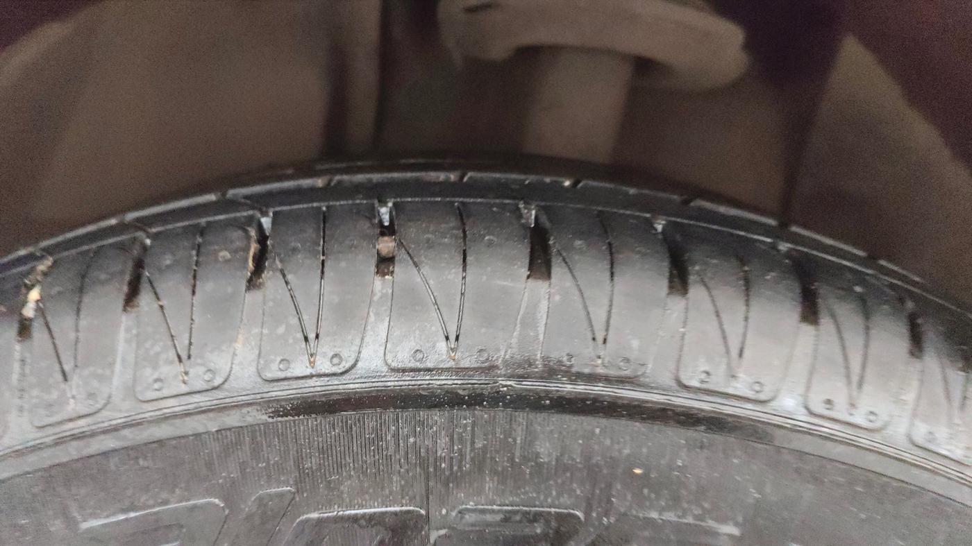 2019 Tata NEXON XZ PLUS PETROL, Petrol, Manual, 66,553 km, Left Front Tyre Tread