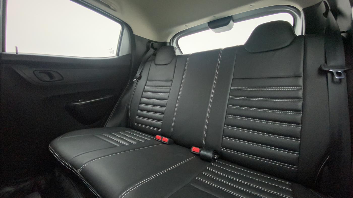 2022 Renault Kwid RXT 1.0 AMT, Petrol, Automatic, 3,448 km, Right Side Rear Door Cabin