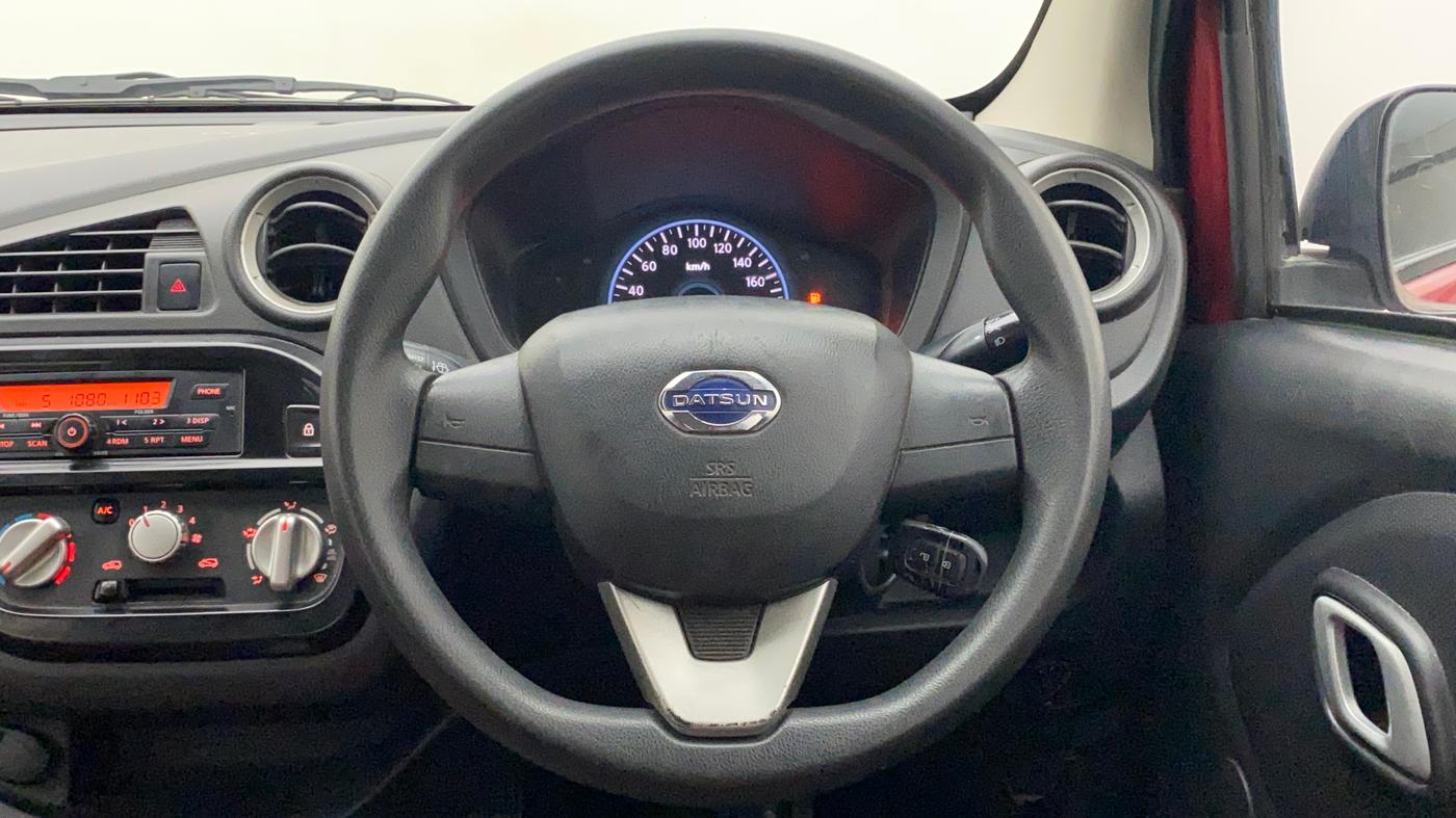 2018 Datsun Redi Go S 1.0 AMT, Petrol, Automatic, 55,512 km, Steering Wheel Close Up