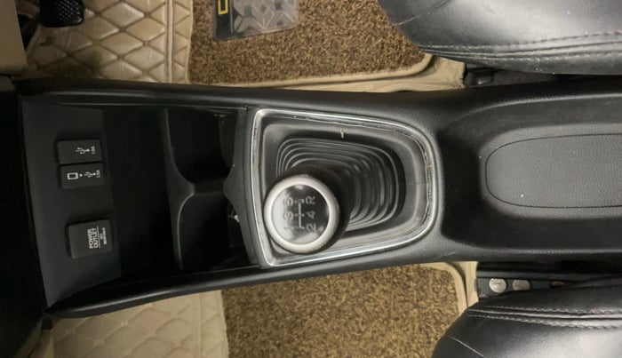 2018 Honda Amaze 1.2L I-VTEC VX, Petrol, Manual, 87,552 km, Gear Lever