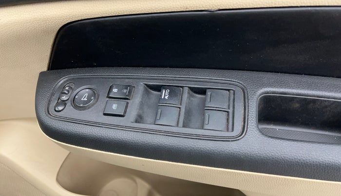 2018 Honda Amaze 1.2L I-VTEC VX, Petrol, Manual, 87,552 km, Driver Side Door Panels Control