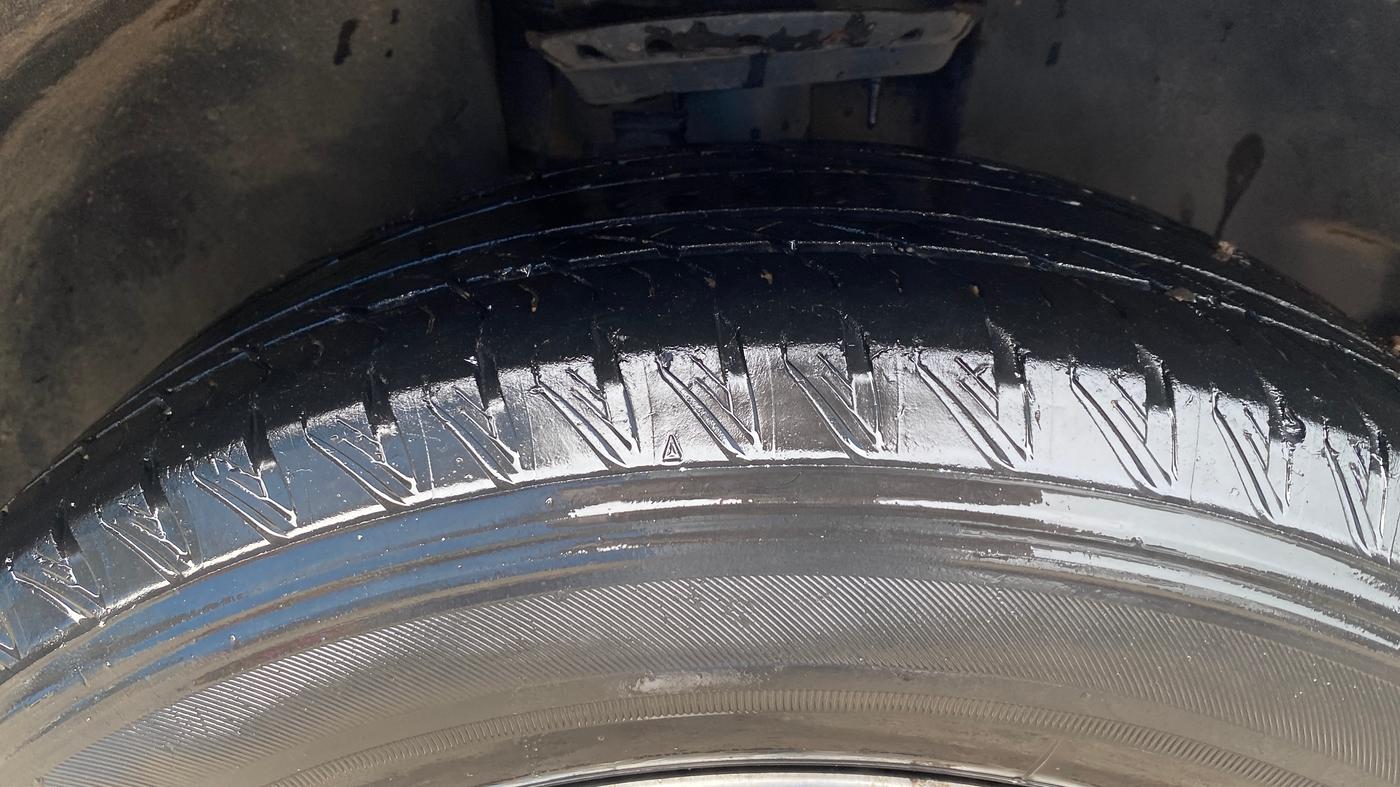 2021 Tata Safari XZ PLUS, Diesel, Manual, 76,614 km, Right Front Tyre Tread