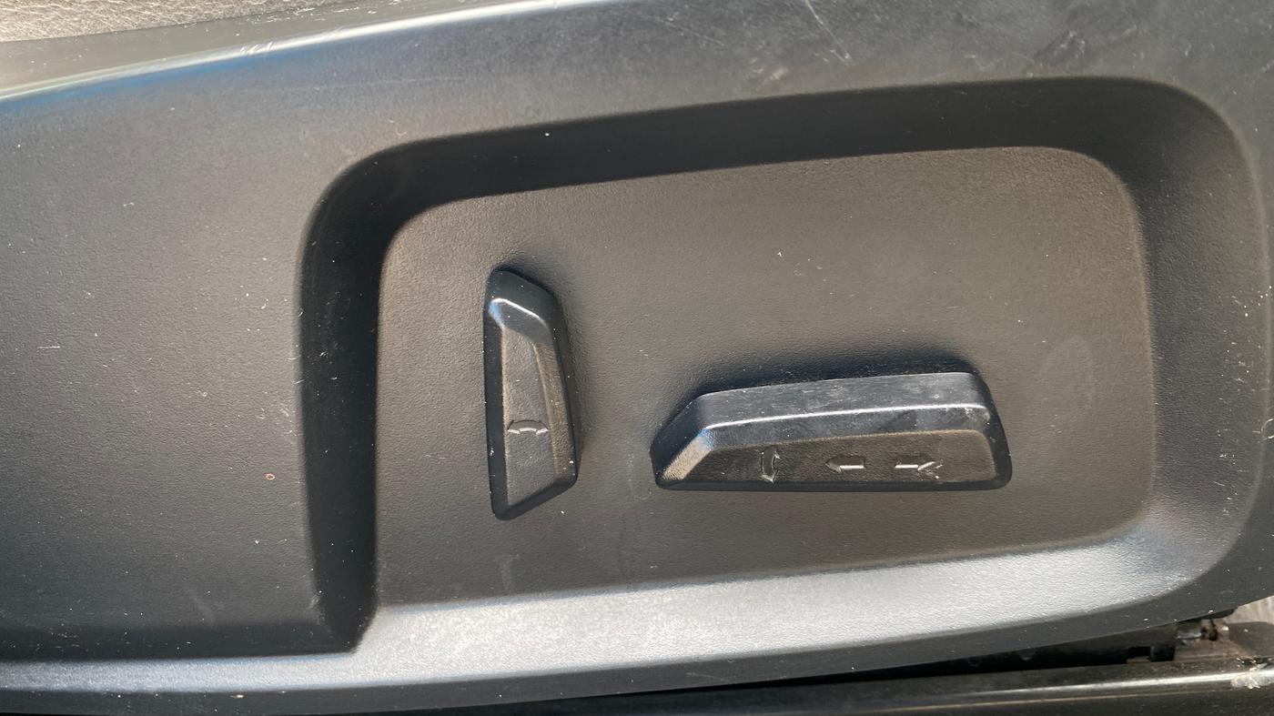 2021 Tata Safari XZ PLUS, Diesel, Manual, 76,614 km, Driver Side Adjustment Panel