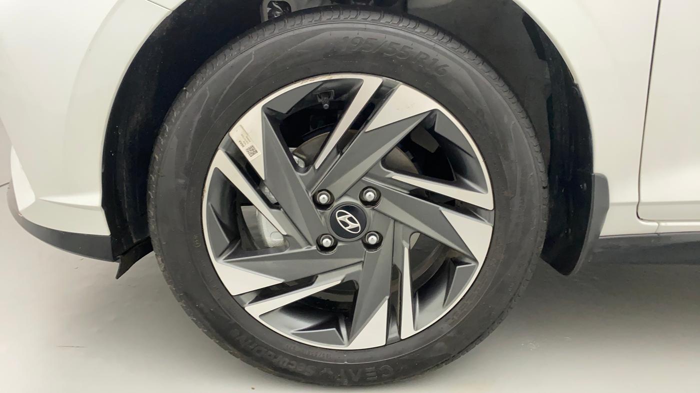 2020 Hyundai NEW I20 ASTA (O) 1.0 TURBO GDI DCT, Petrol, Automatic, 2,123 km, Left Front Wheel