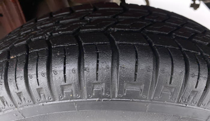 2012 Maruti Alto 800 LXI, Petrol, Manual, 34,728 km, Left Rear Tyre Tread
