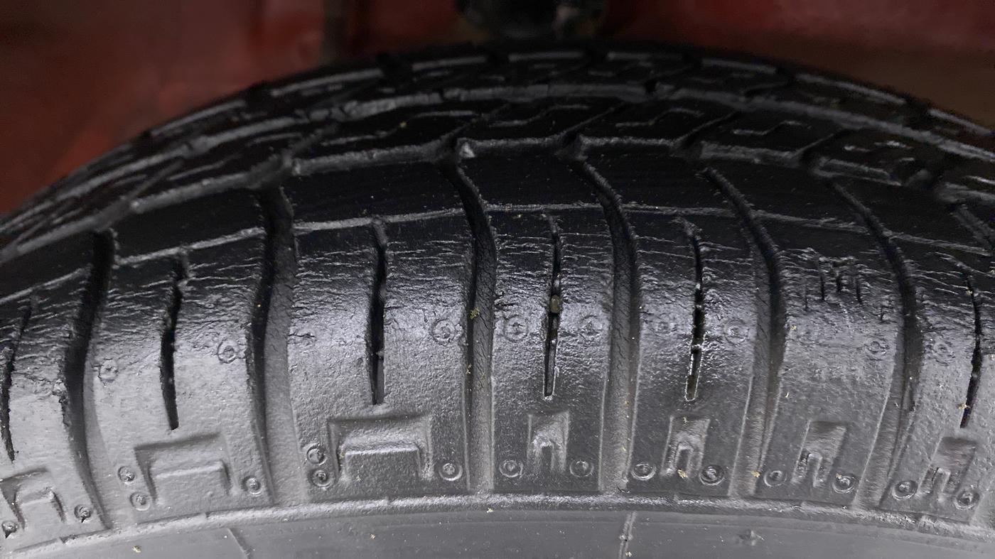 2012 Maruti Alto 800 LXI, Petrol, Manual, 34,728 km, Right Front Tyre Tread