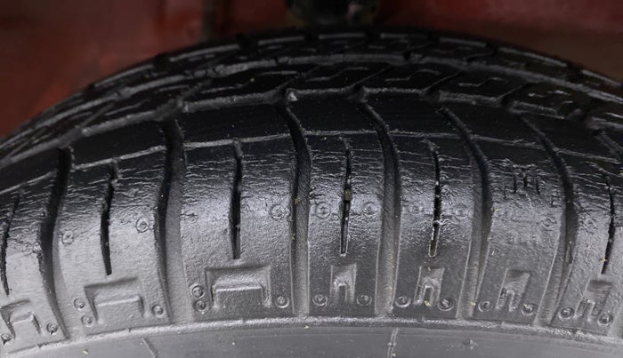 2012 Maruti Alto 800 LXI, Petrol, Manual, 34,728 km, Right Front Tyre Tread