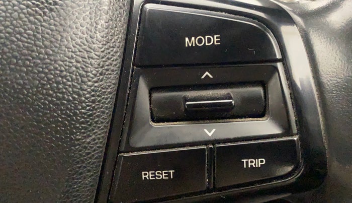 2017 Hyundai Creta SX PLUS AT 1.6 PETROL, Petrol, Automatic, 1,39,997 km, Adaptive Cruise Control