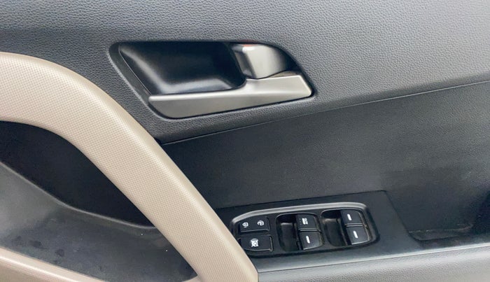 2017 Hyundai Creta SX PLUS AT 1.6 PETROL, Petrol, Automatic, 1,39,997 km, Driver Side Door Panels Control