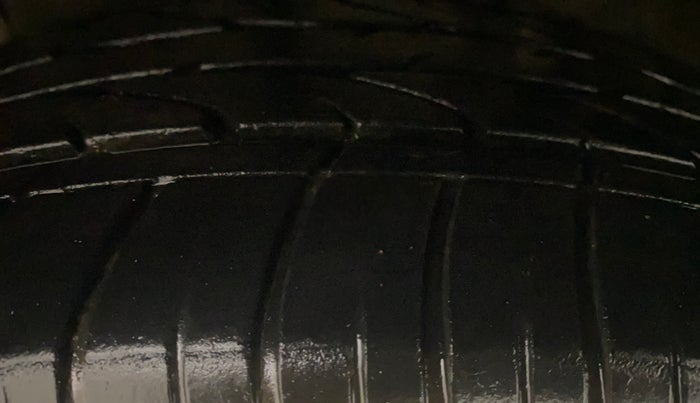 2017 Hyundai Creta SX PLUS AT 1.6 PETROL, Petrol, Automatic, 1,39,997 km, Left Front Tyre Tread