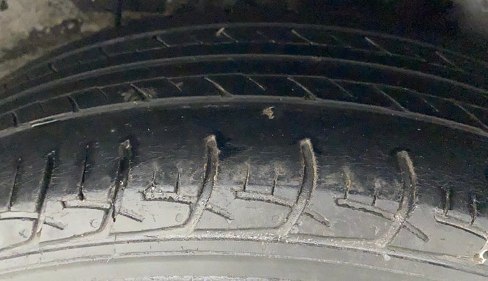 2018 Hyundai Elite i20 ASTA 1.2, Petrol, Manual, 79,287 km, Left Rear Tyre Tread