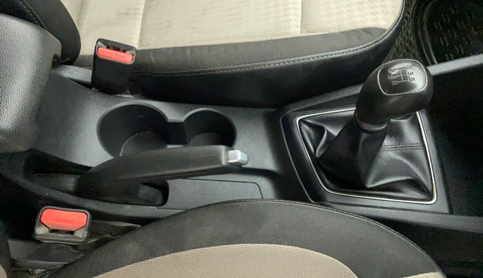 2018 Hyundai Elite i20 ASTA 1.2, Petrol, Manual, 79,287 km, Gear Lever
