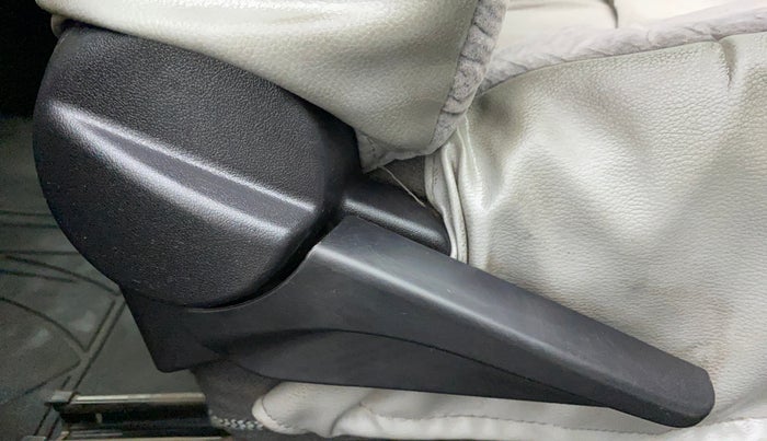 2011 Toyota Etios VX, Petrol, Manual, 70,859 km, Driver Side Adjustment Panel