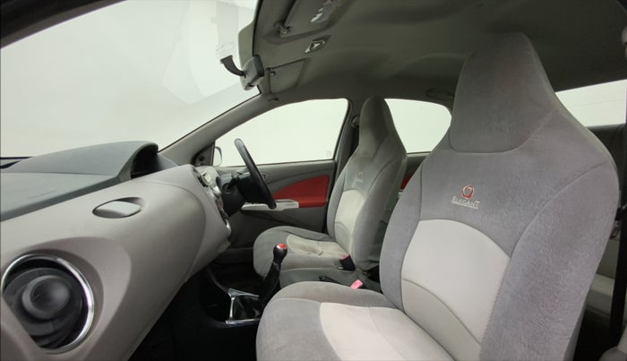 2011 Toyota Etios VX, Petrol, Manual, 70,859 km, Right Side Front Door Cabin