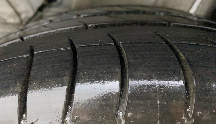2011 Toyota Etios VX, Petrol, Manual, 70,859 km, Left Rear Tyre Tread