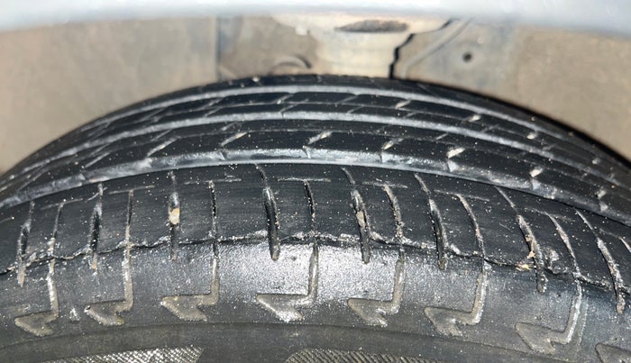 2020 Maruti IGNIS ALPHA 1.2 AMT, Petrol, Automatic, 10,466 km, Left Front Tyre Tread