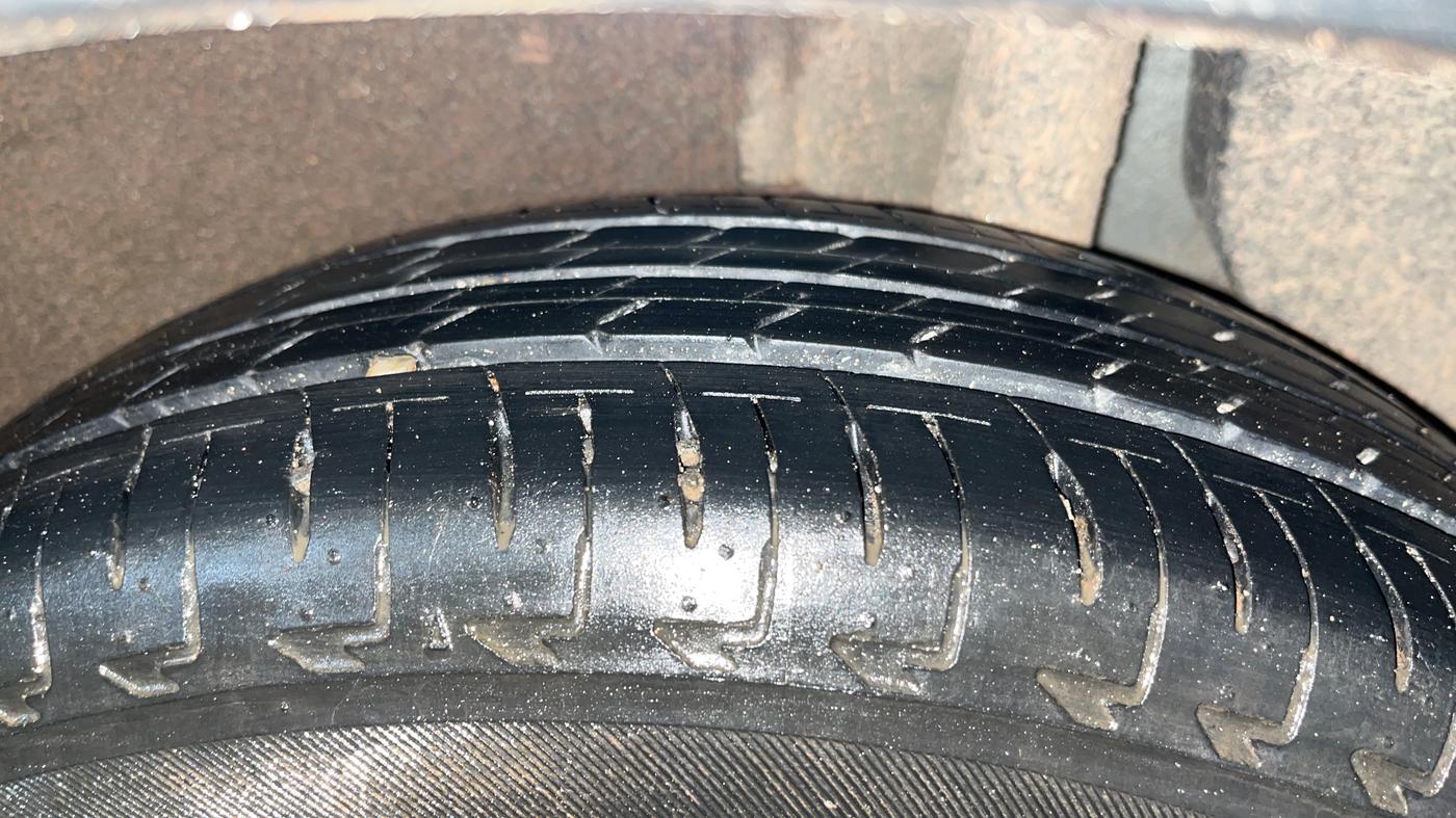 2020 Maruti IGNIS ALPHA 1.2 AMT, Petrol, Automatic, 10,466 km, Left Rear Tyre Tread