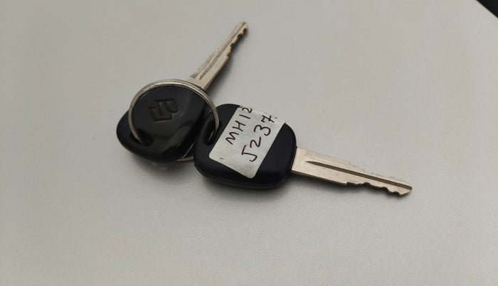 2013 Maruti Alto 800 LXI, Petrol, Manual, 29,932 km, Key Close Up