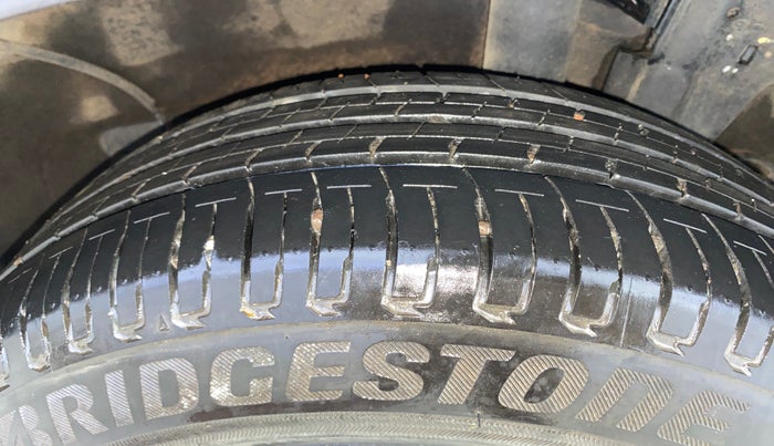 2022 Hyundai NEW I20 MAGNA 1.2 MT, Petrol, Manual, 9,348 km, Left Rear Tyre Tread