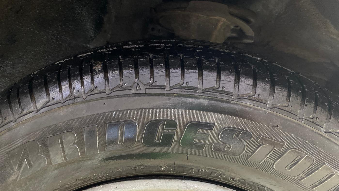2013 Hyundai i10 ERA 1.1, Petrol, Manual, 11,530 km, Right Front Tyre Tread