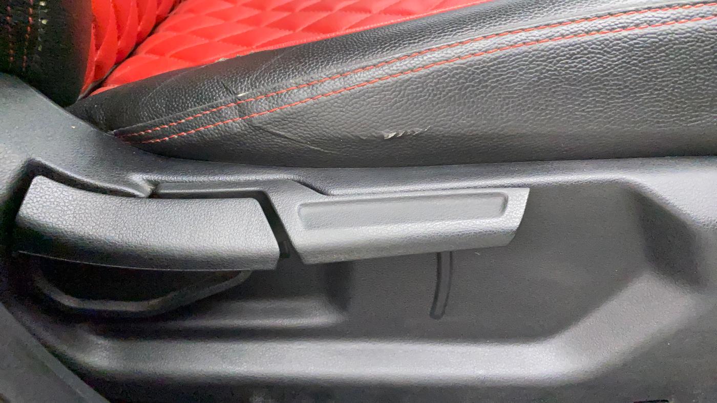 2022 Hyundai GRAND I10 NIOS MAGNA CORPORATE EDITION 1.2 KAPPA VTVT, Petrol, Manual, 38,684 km, Driver Side Adjustment Panel