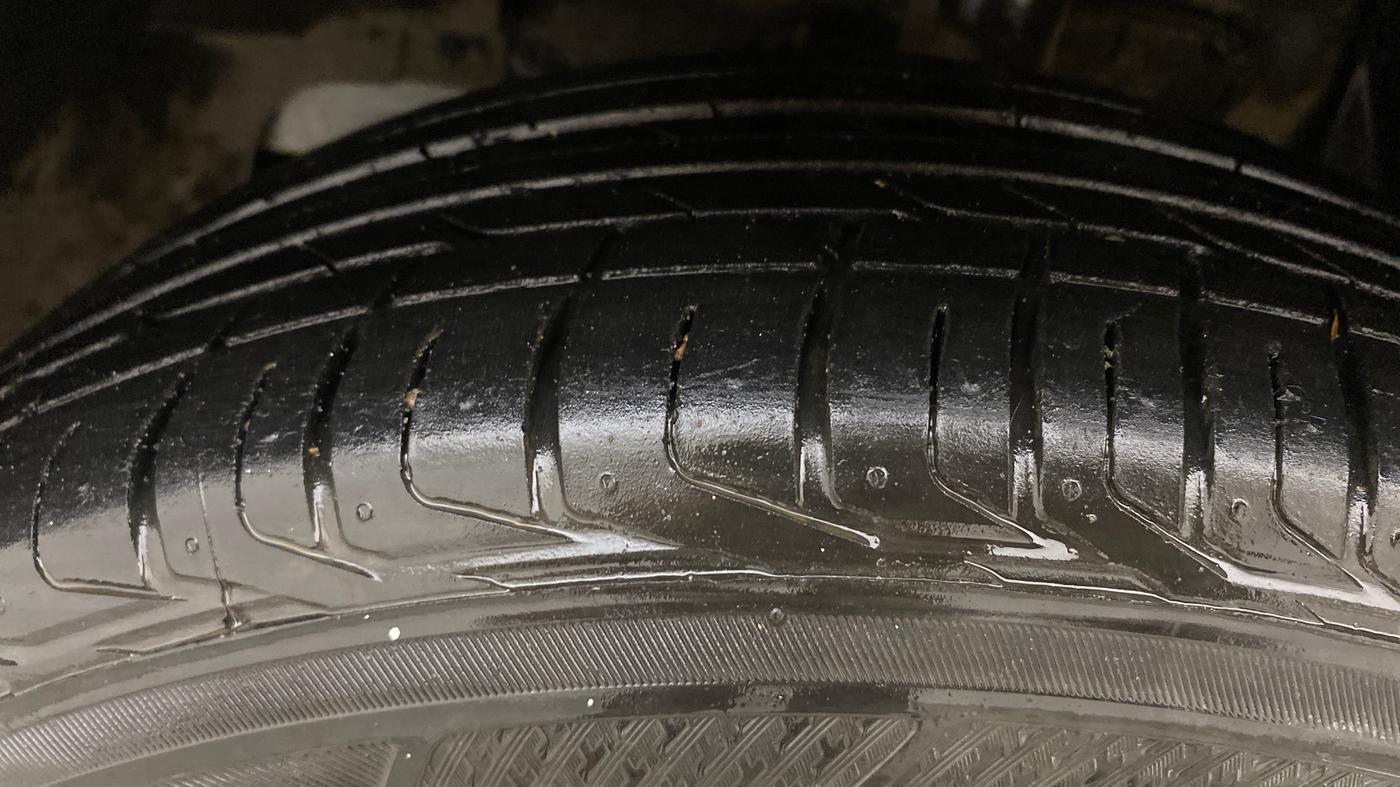 2022 Tata NEXON XZ Plus LUX, Petrol, Manual, 16,057 km, Left Front Tyre Tread