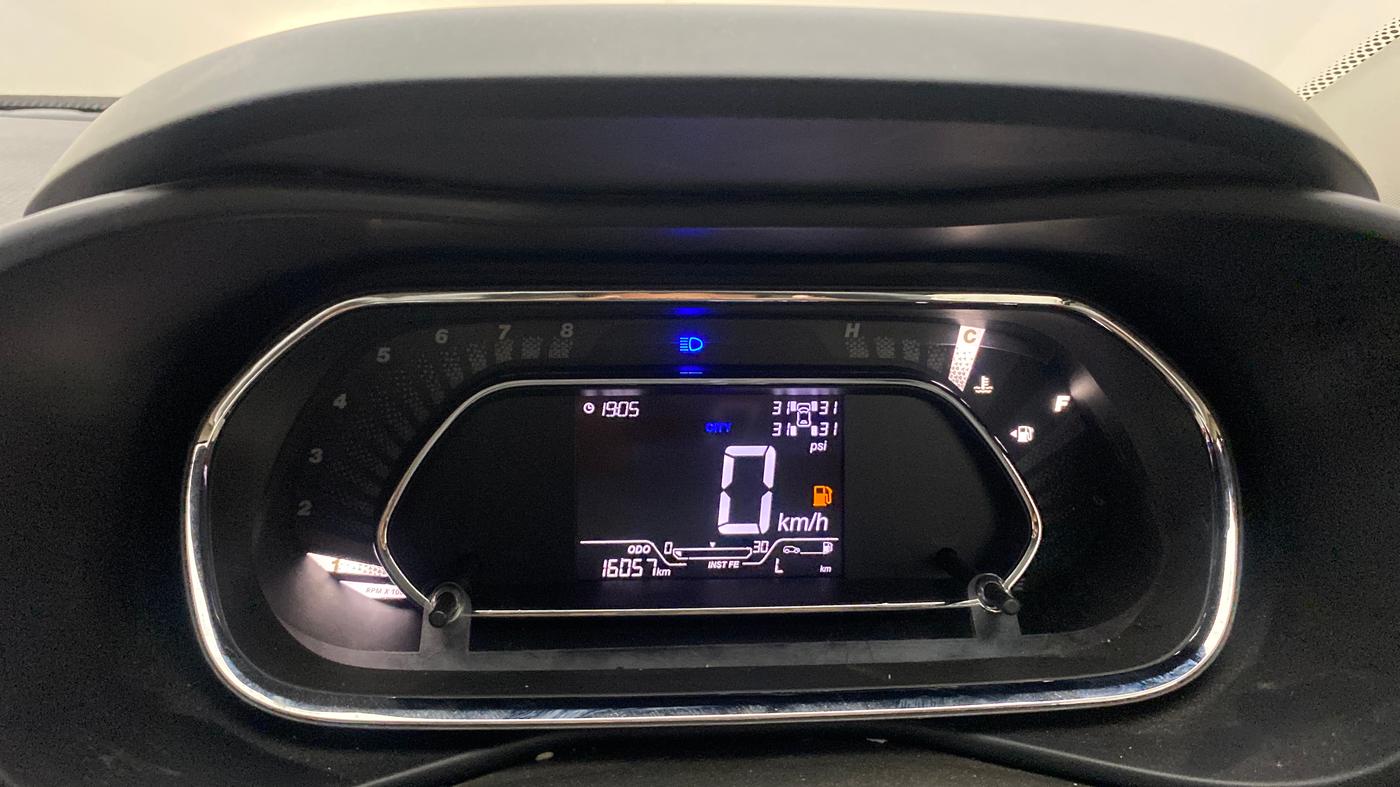2022 Tata NEXON XZ Plus LUX, Petrol, Manual, 16,057 km, Odometer Image